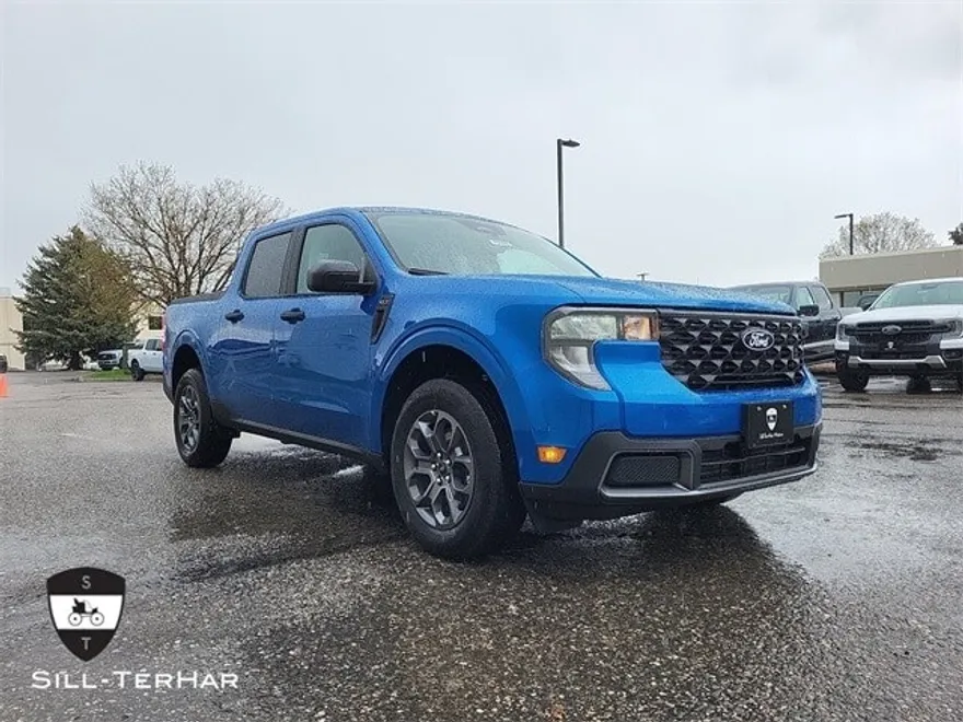 2025 Ford Maverick XLT photo 1