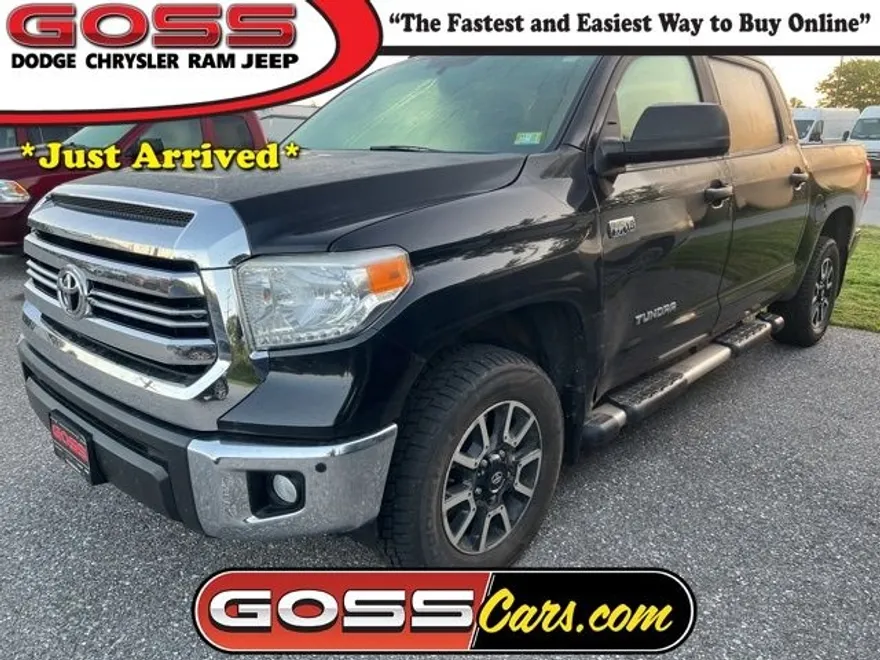 2016 Toyota Tundra SR5 CrewMax photo 1