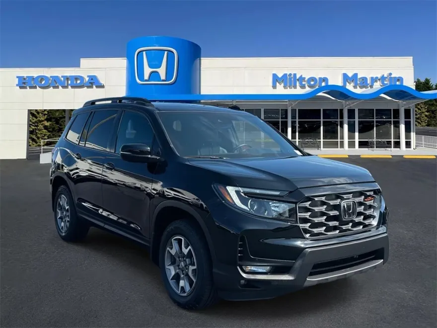 2023 Honda Passport TrailSport photo 1