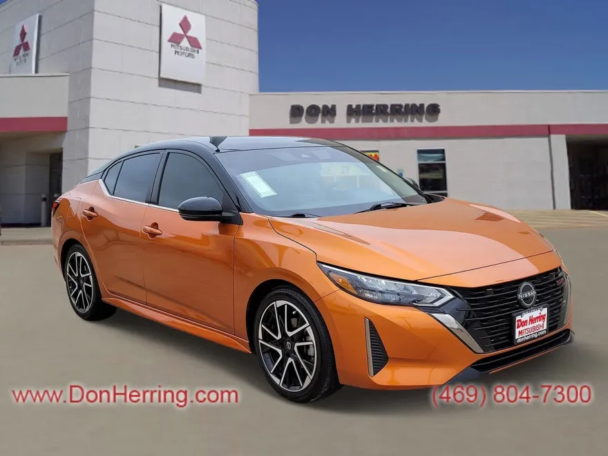 2024 Nissan Sentra SR photo 1