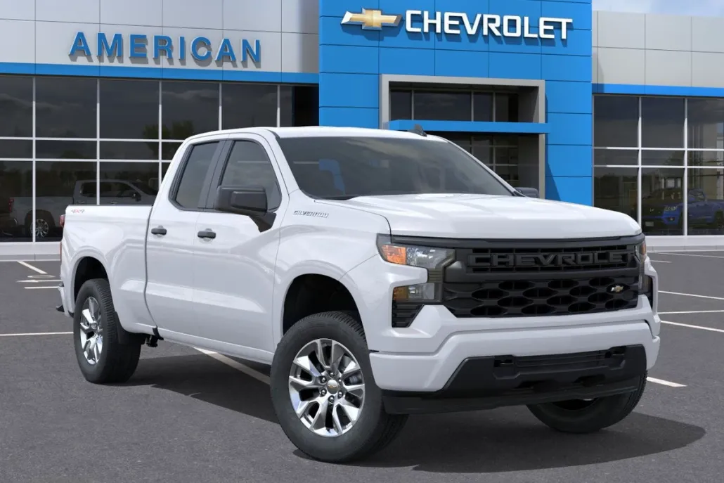 2026 Chevrolet Silverado 1500 Custom photo 1
