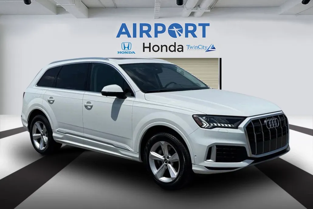 2024 Audi Q7 45 Premium Plus photo 1