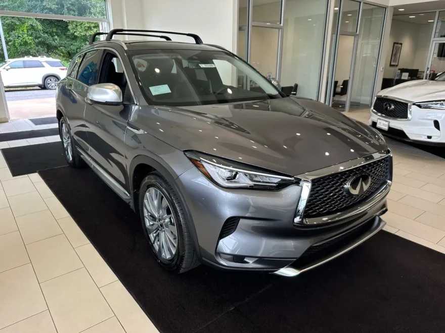 2025 Infiniti QX50 Luxe AWD photo 1