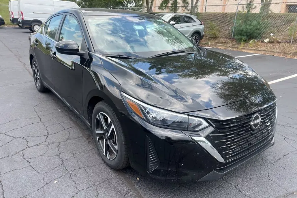 2024 Nissan Sentra SV photo 1