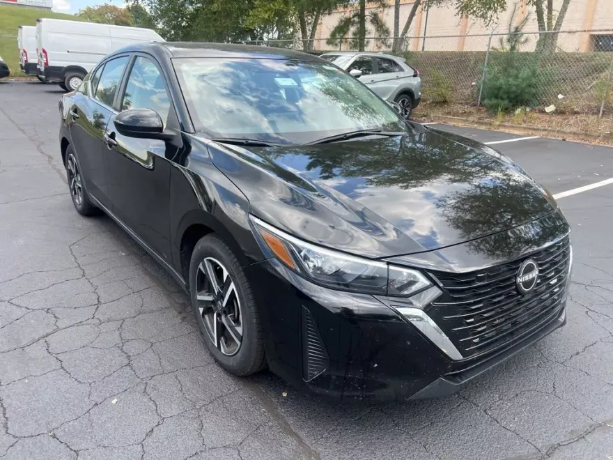 2024 Nissan Sentra SV photo 1