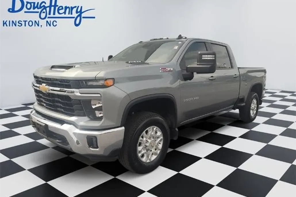 2024 Chevrolet Silverado 2500HD LT photo 1