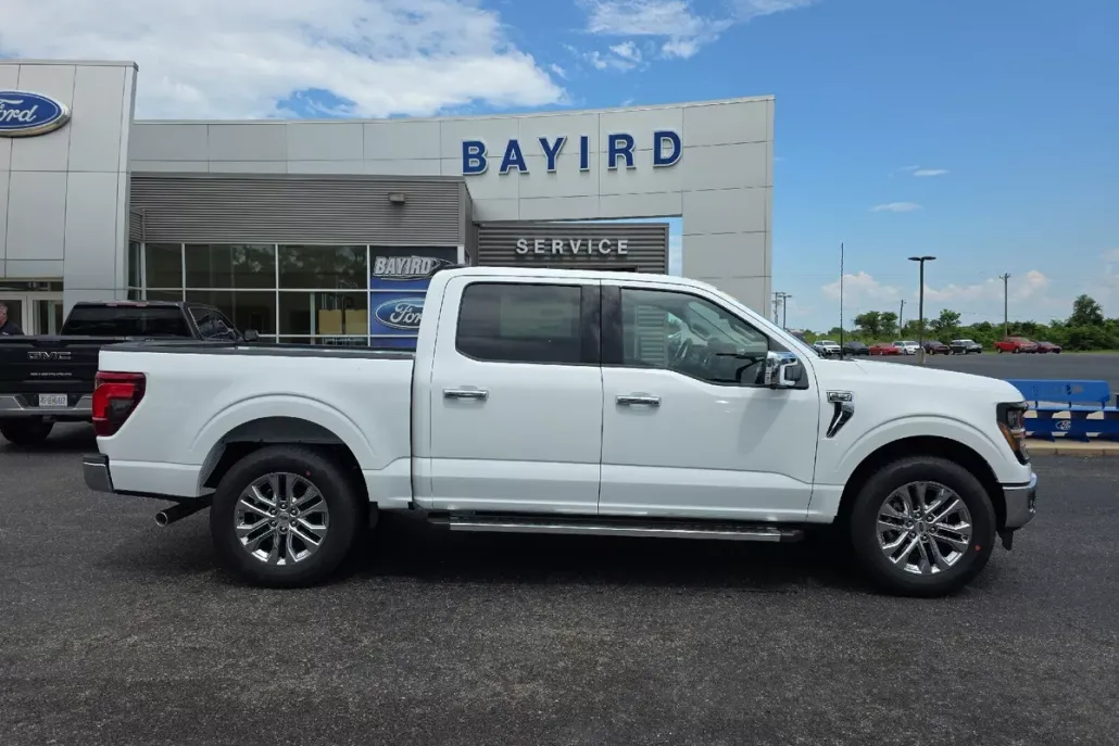 2025 Ford F-150 XLT photo 1
