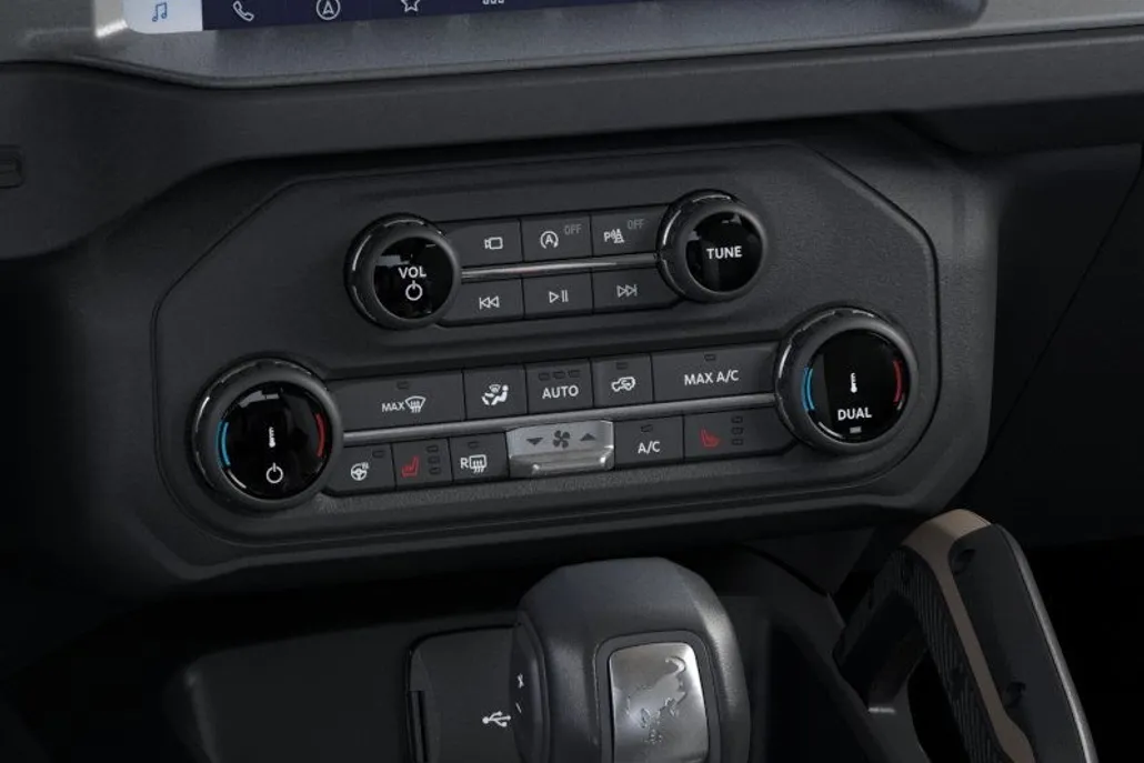 2025 Ford Bronco Badlands photo 14
