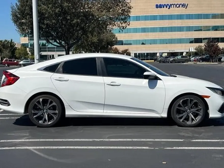 2020 Honda Civic Sport photo 1