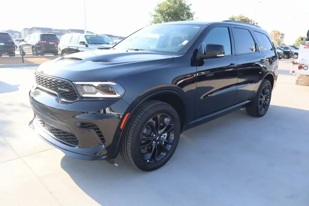 2025 Dodge Durango GT Plus photo 1