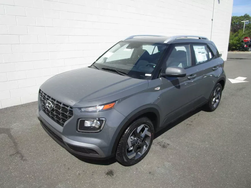 2026 Hyundai Venue SEL photo 1
