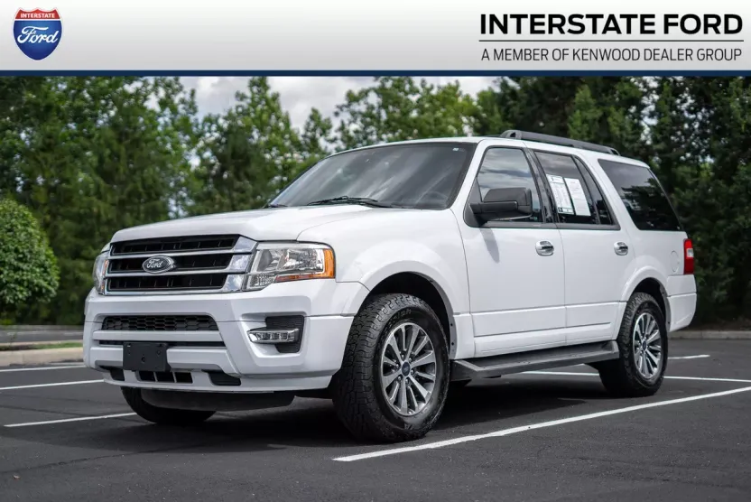 2017 Ford Expedition XLT photo 1