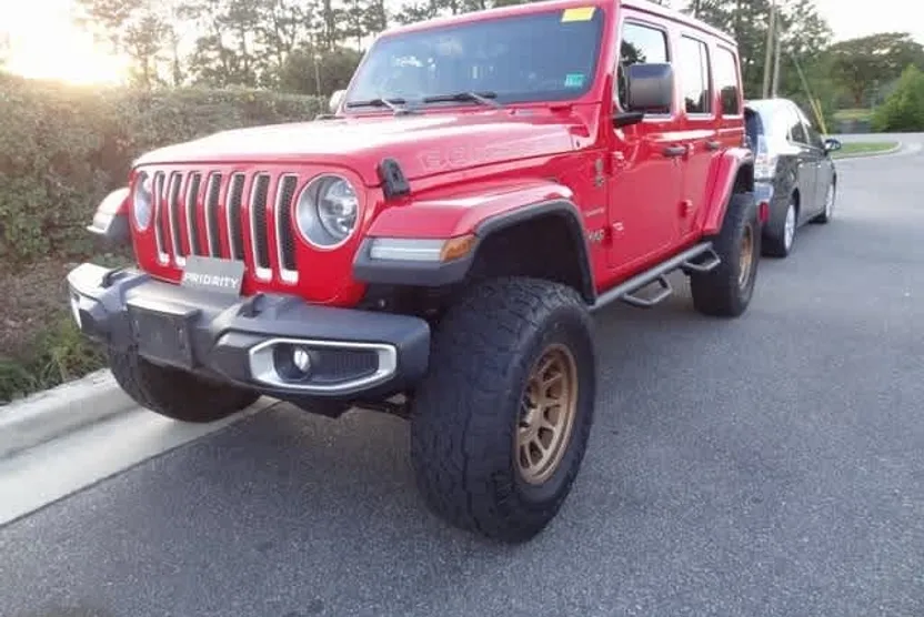 2018 Jeep Wrangler Unlimited Sahara photo 1