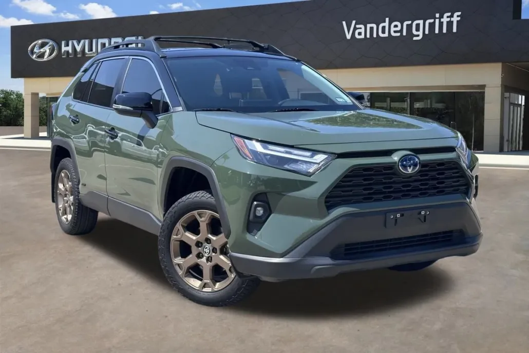 2024 Toyota RAV4 Hybrid photo 1