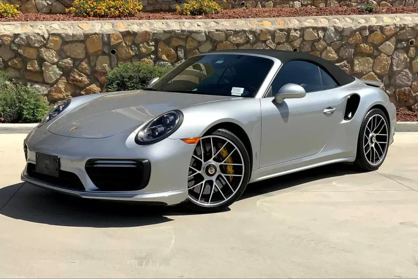 2019 Porsche 911 Turbo S photo 1
