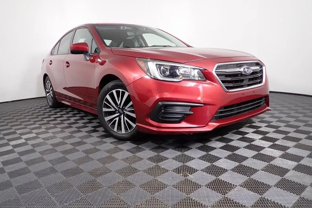 2019 Subaru Legacy 2.5i Premium photo 1