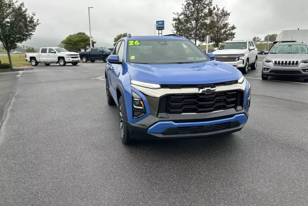 2026 Chevrolet Equinox ACTIV photo 1