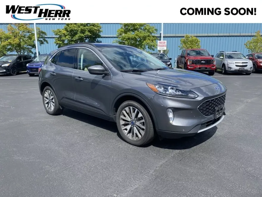 2022 Ford Escape Titanium photo 1