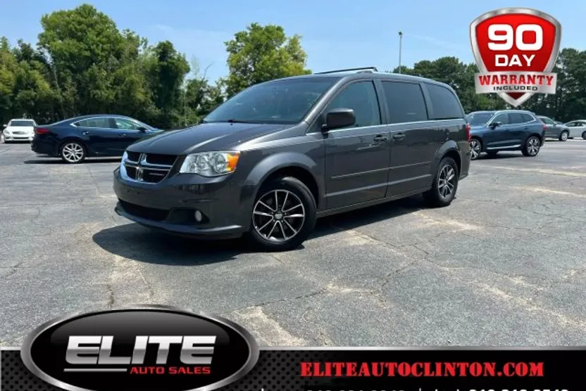 2016 Dodge Grand Caravan SXT photo 1
