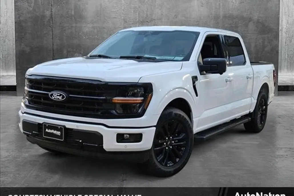 2025 Ford F-150 XLT photo 1