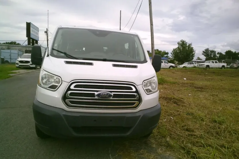 2019 Ford Transit XLT photo 1