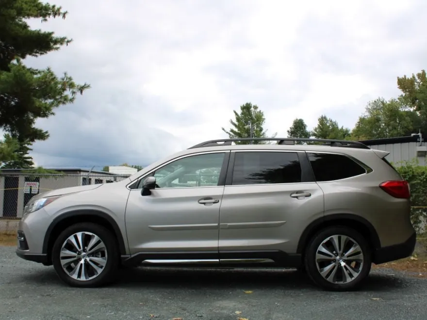 2019 Subaru Ascent Limited photo 1