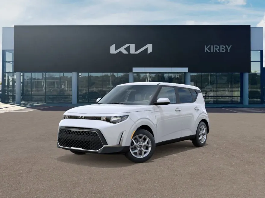 2025 Kia Soul LX photo 1