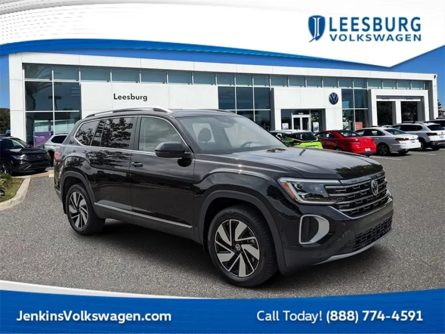 2025 Volkswagen Atlas SEL photo 1