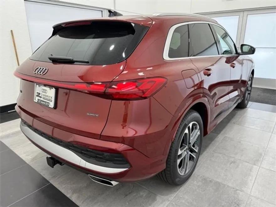 2025 Audi Q5 2.0T Prestige Premium photo 1