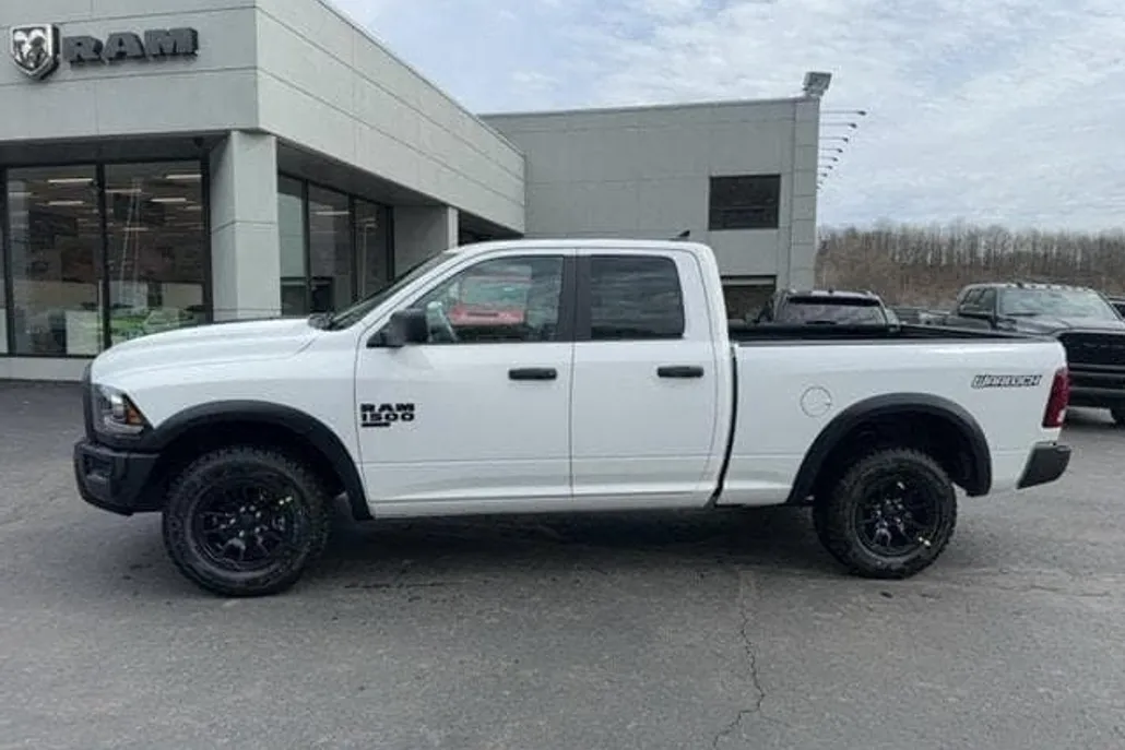 2024 Ram 1500 Classic Warlock photo 1