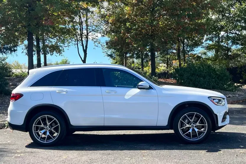 2022 Mercedes Benz GLC 300 4MATIC photo 1