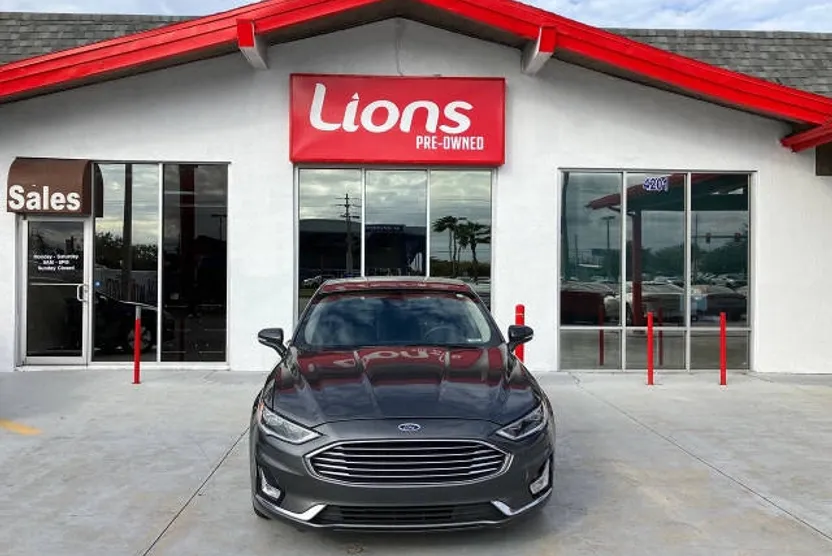 2020 Ford Fusion Titanium photo 1