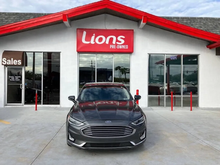 2020 Ford Fusion Titanium photo 1