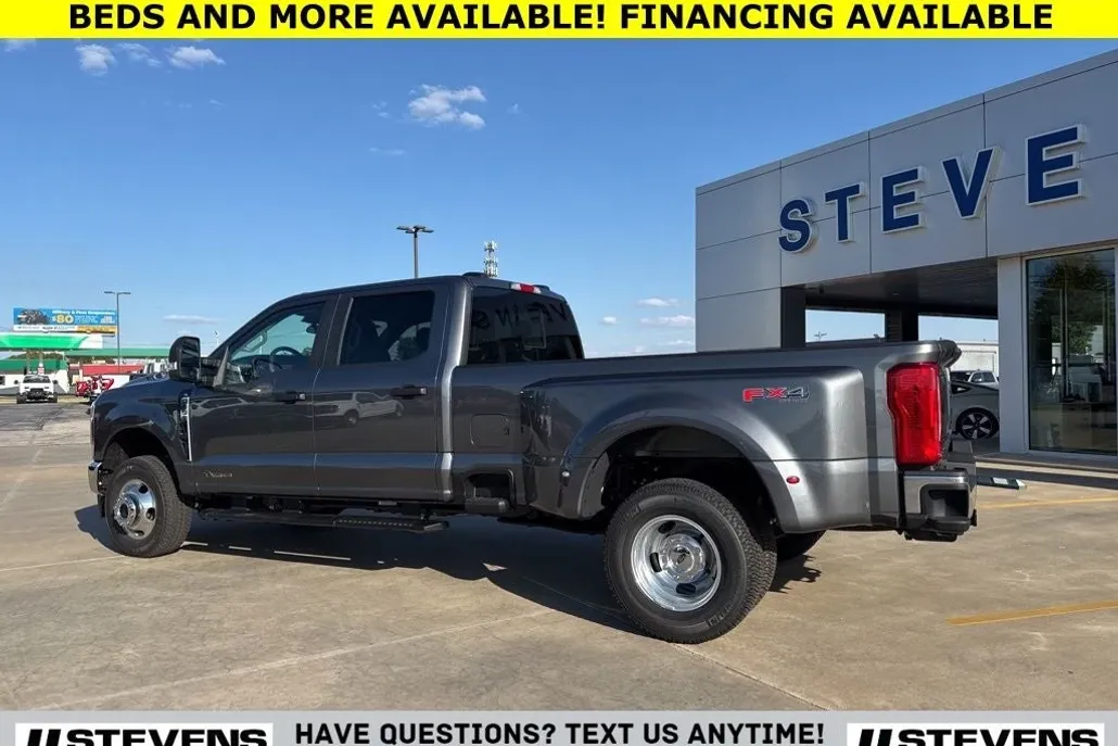 2025 Ford F-350 photo 1