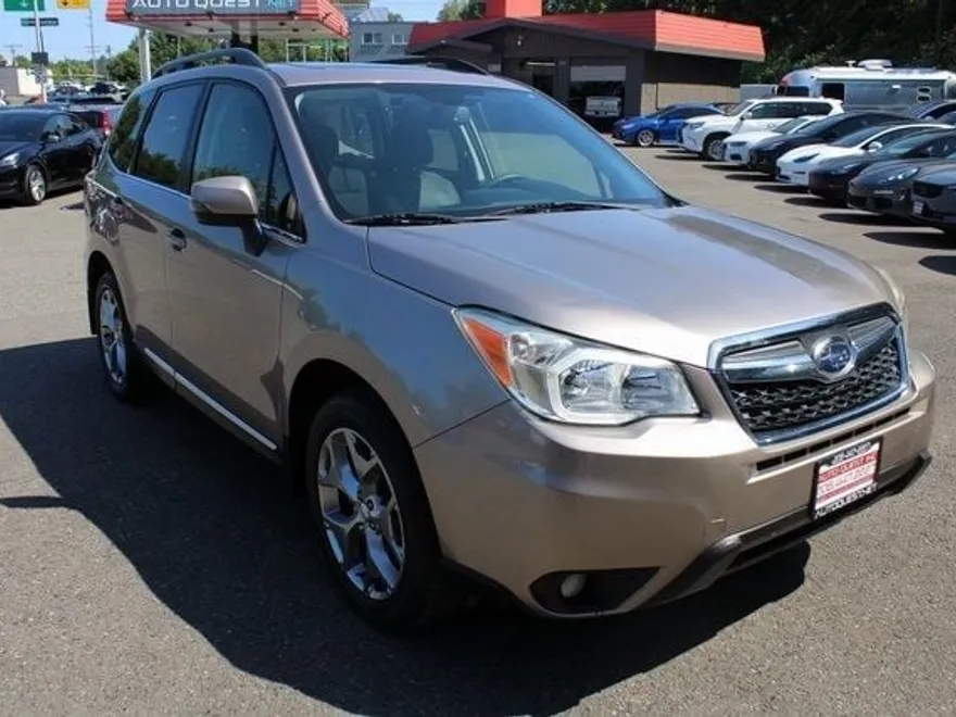 2015 Subaru Forester 2.5i Touring photo 1