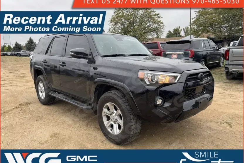 2023 Toyota 4Runner SR5 photo 1