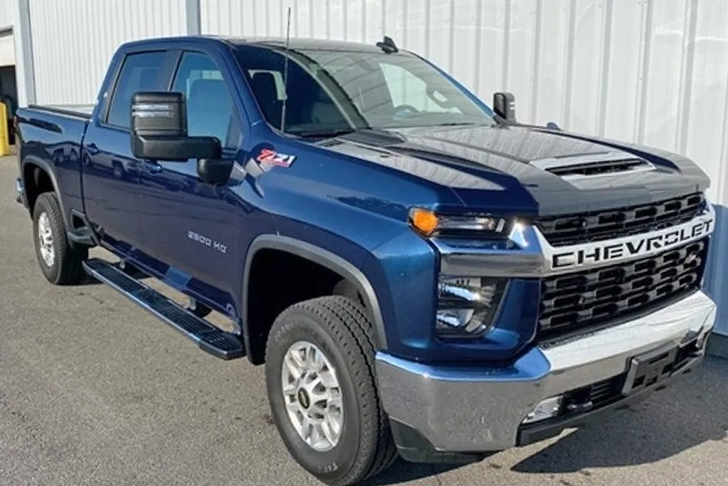 2023 Chevrolet Silverado 2500HD LT photo 1