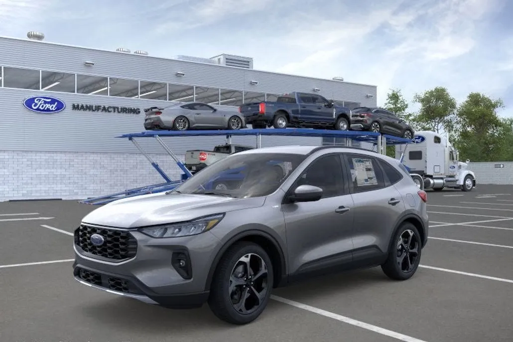 2025 Ford Escape Hybrid ST-Line Select photo 1