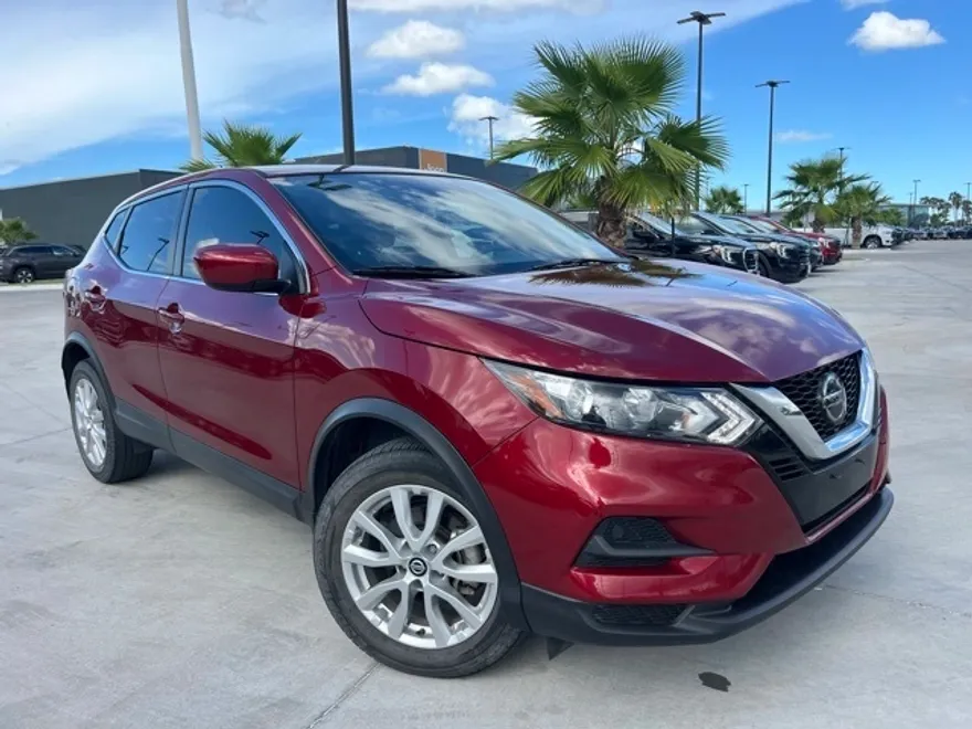 2022 Nissan Rogue Sport S photo 1