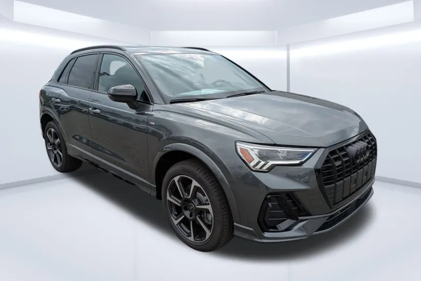 2025 Audi Q3 S line Premium Plus photo 1