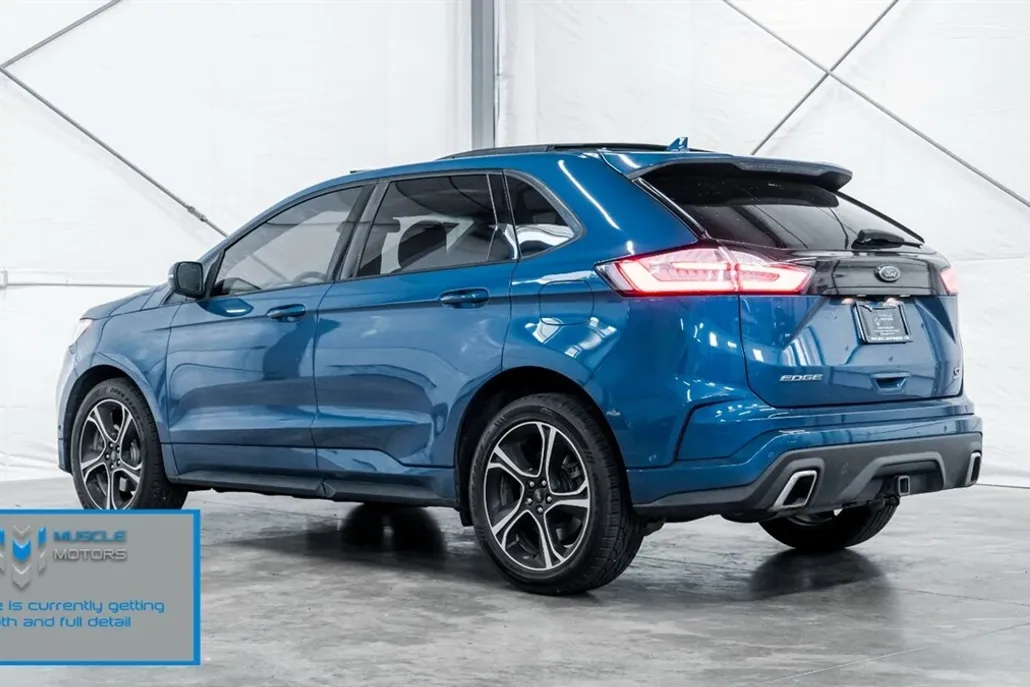 2019 Ford Edge ST photo 1