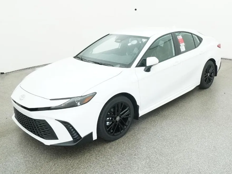 2026 Toyota Camry SE photo 1