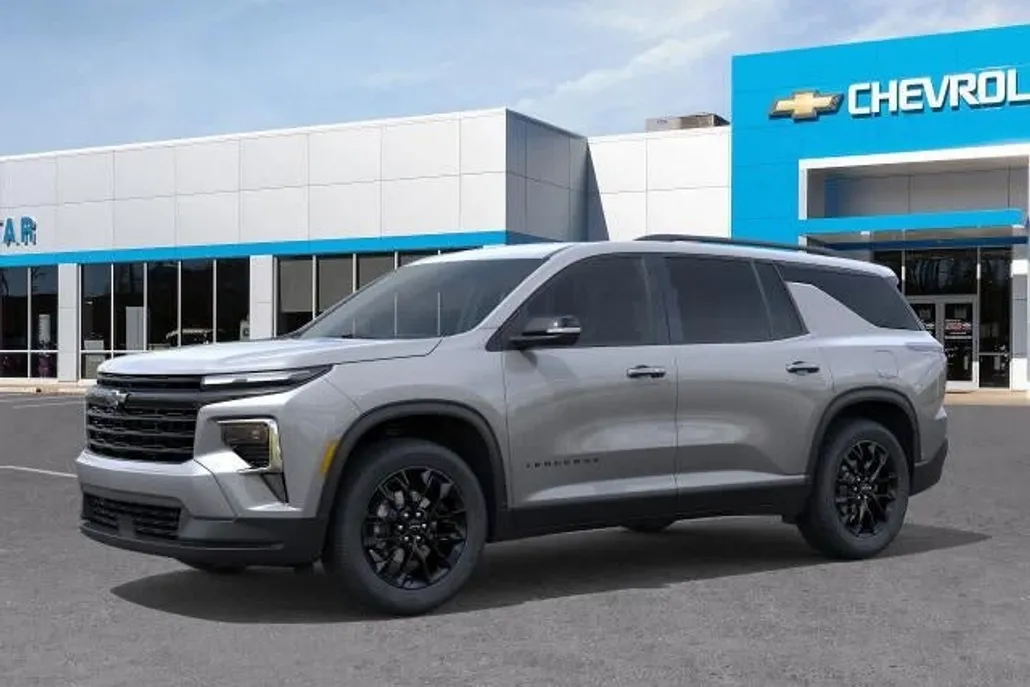2026 Chevrolet Traverse 2LT photo 1