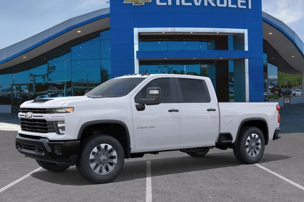 2026 Chevrolet Silverado 2500HD Custom photo 1