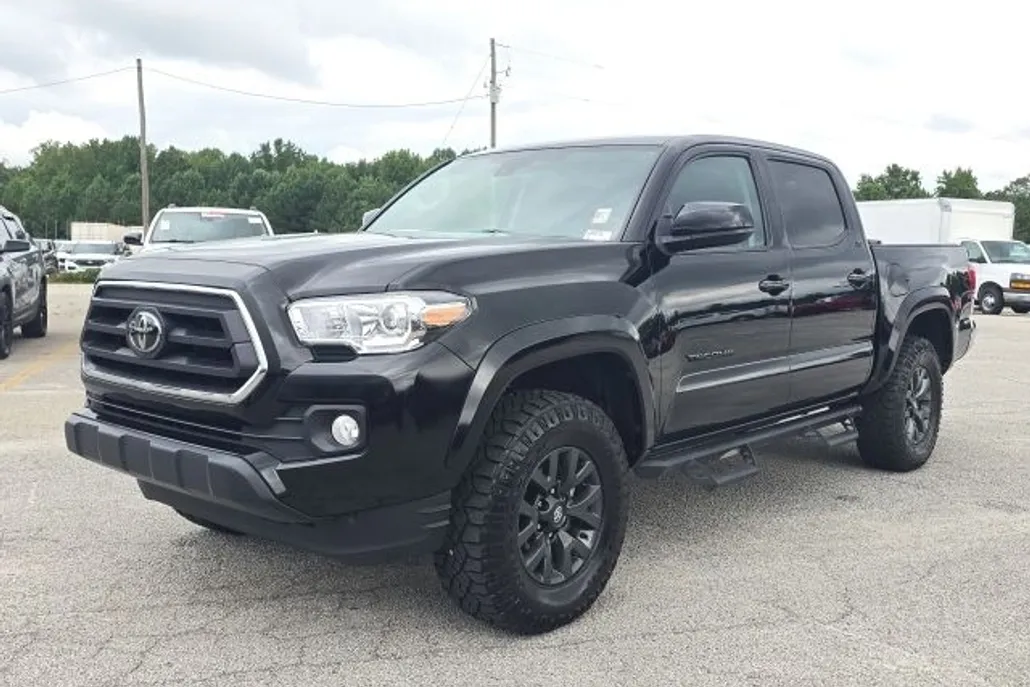 2023 Toyota Tacoma V6 photo 1