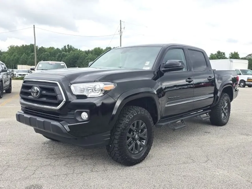 2023 Toyota Tacoma V6 photo 1