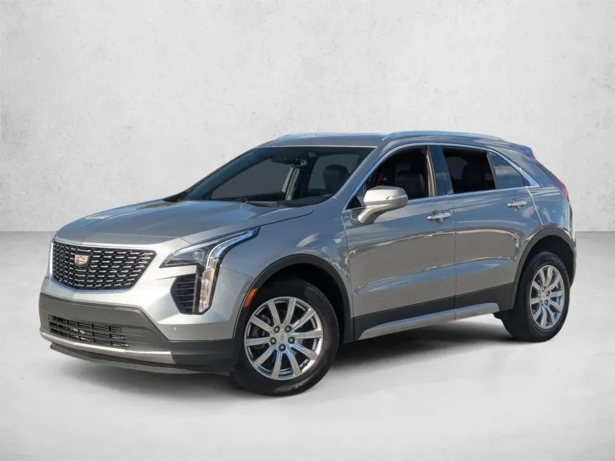 2023 Cadillac XT4 Premium Luxury photo 1