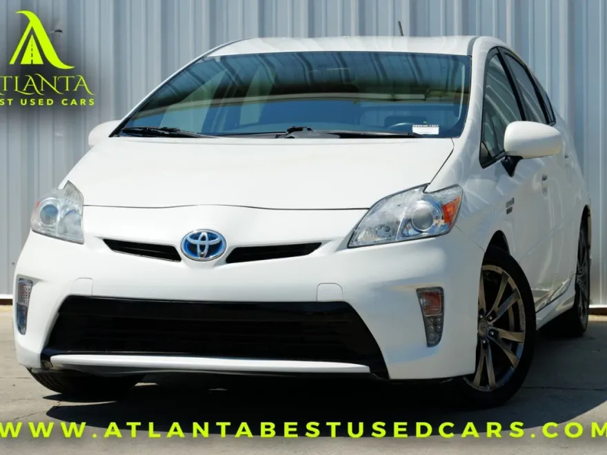 2013 Toyota Prius photo 1