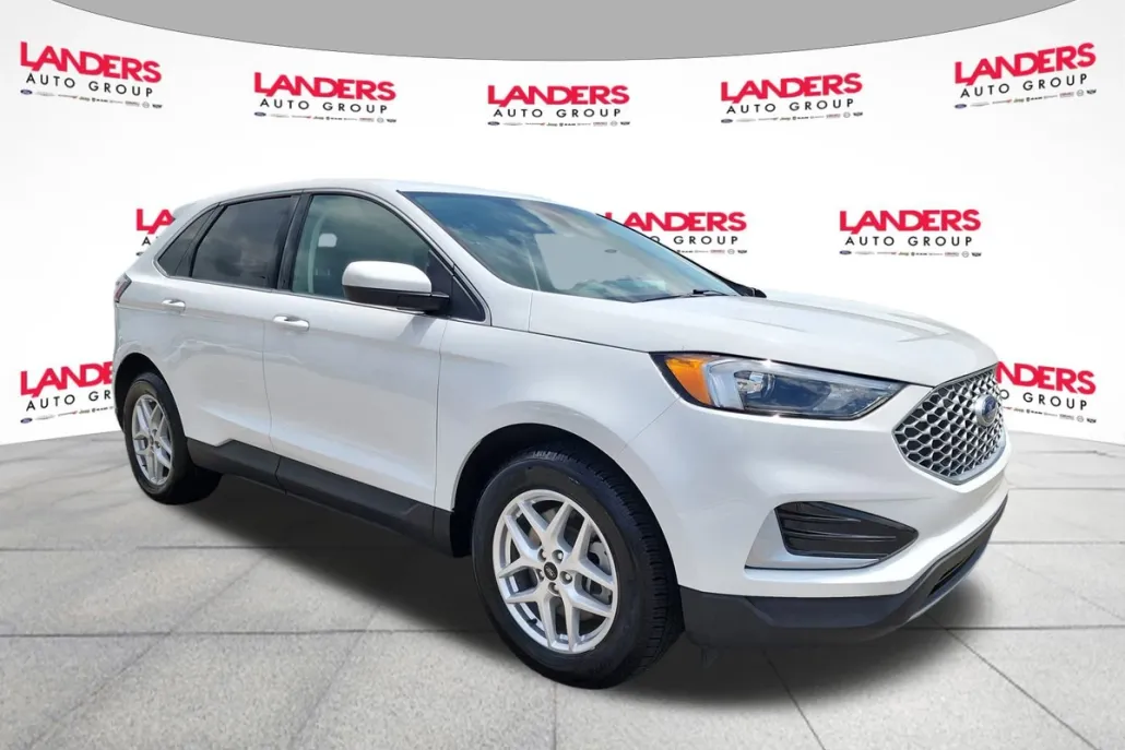 2024 Ford Edge SEL photo 1