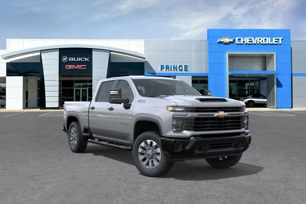2025 Chevrolet Silverado 2500HD Custom photo 1